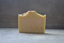 Cargar imagen en el visor de la galería, Piña Colada • Refrescante