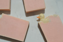 Load image into Gallery viewer, Soaps 🐥🦆 Pink Ducky Souvenirs + 10 pcs