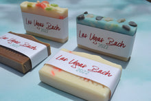 Load image into Gallery viewer, Memories Gift Box of 3